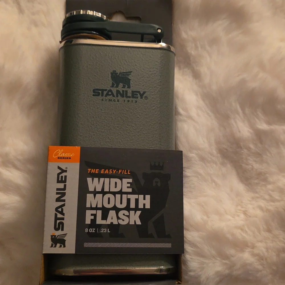 NIB Stanley Wide Mouth Flask - Picture 3 of 4